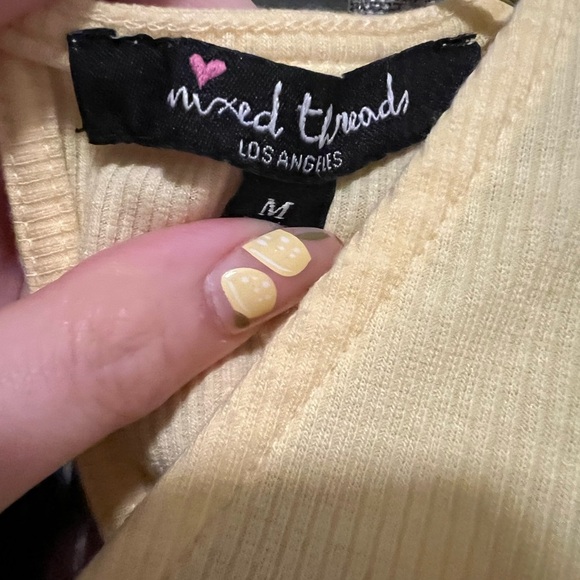 Mixed Threads Yellow Tie-Back Crop Top - Picture 2 of 4